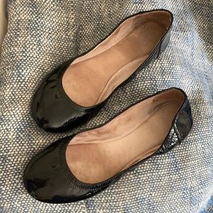 Vince Camuto Black flats